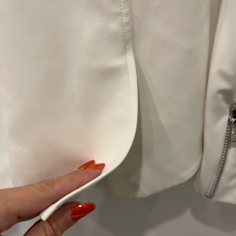 Veronica Beard Sleek White Leather Jacket - Picture 8 of 16